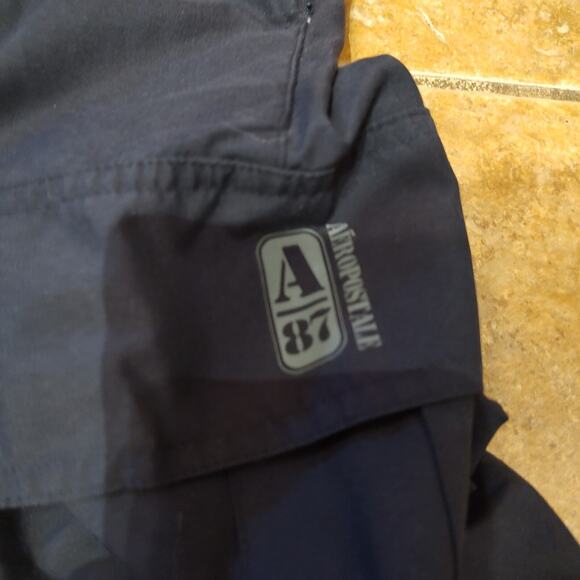Aeropostale Track Pants Men's Sz M Navy Blue Lined Drawstring Windbreaker - Picture 2 of 4